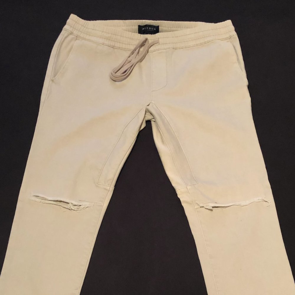 PacSun Drop Skinny Cream Denim Jogger w/ Knee Hole